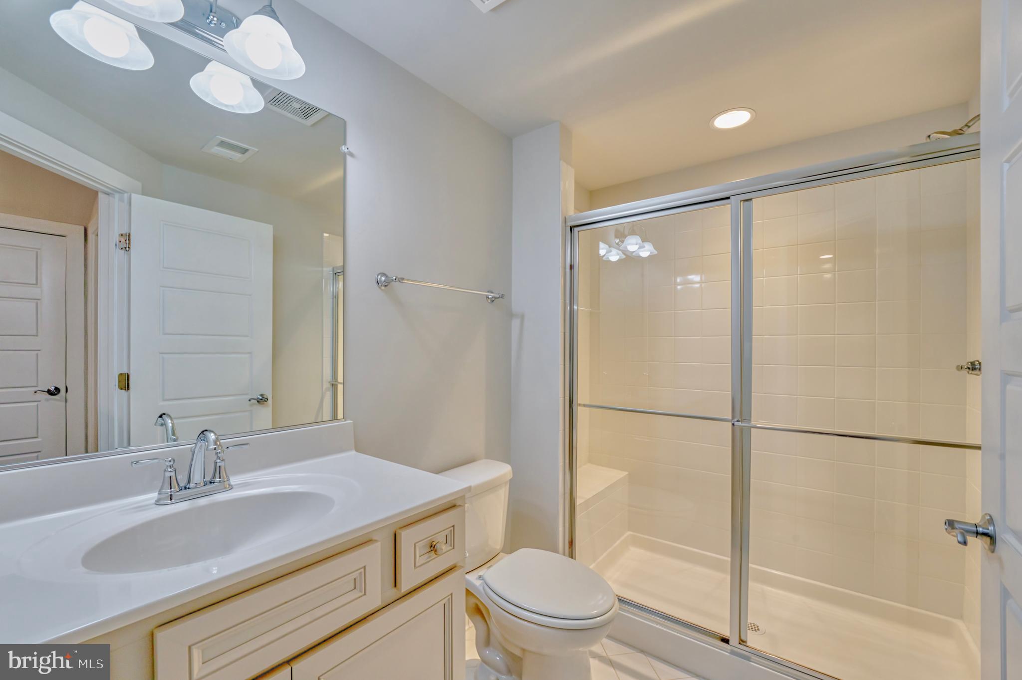 23695 CYPRESS GLEN SQUARE