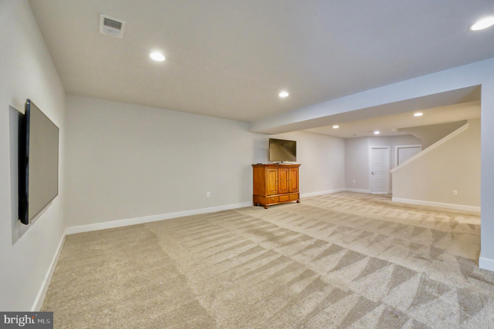 23695 CYPRESS GLEN SQUARE