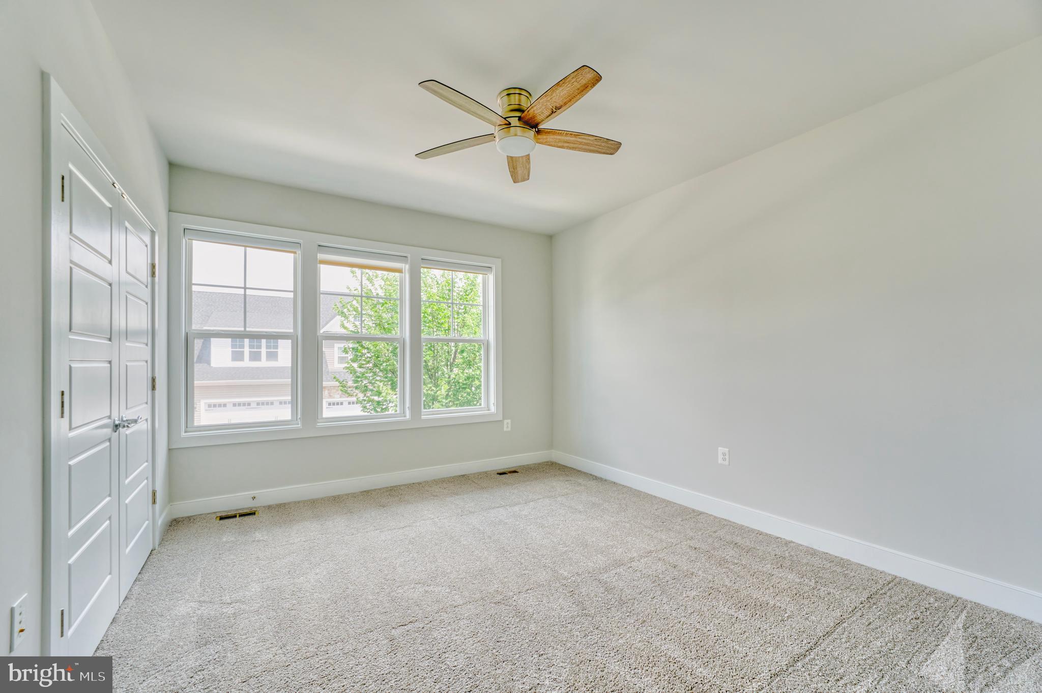 23695 CYPRESS GLEN SQUARE