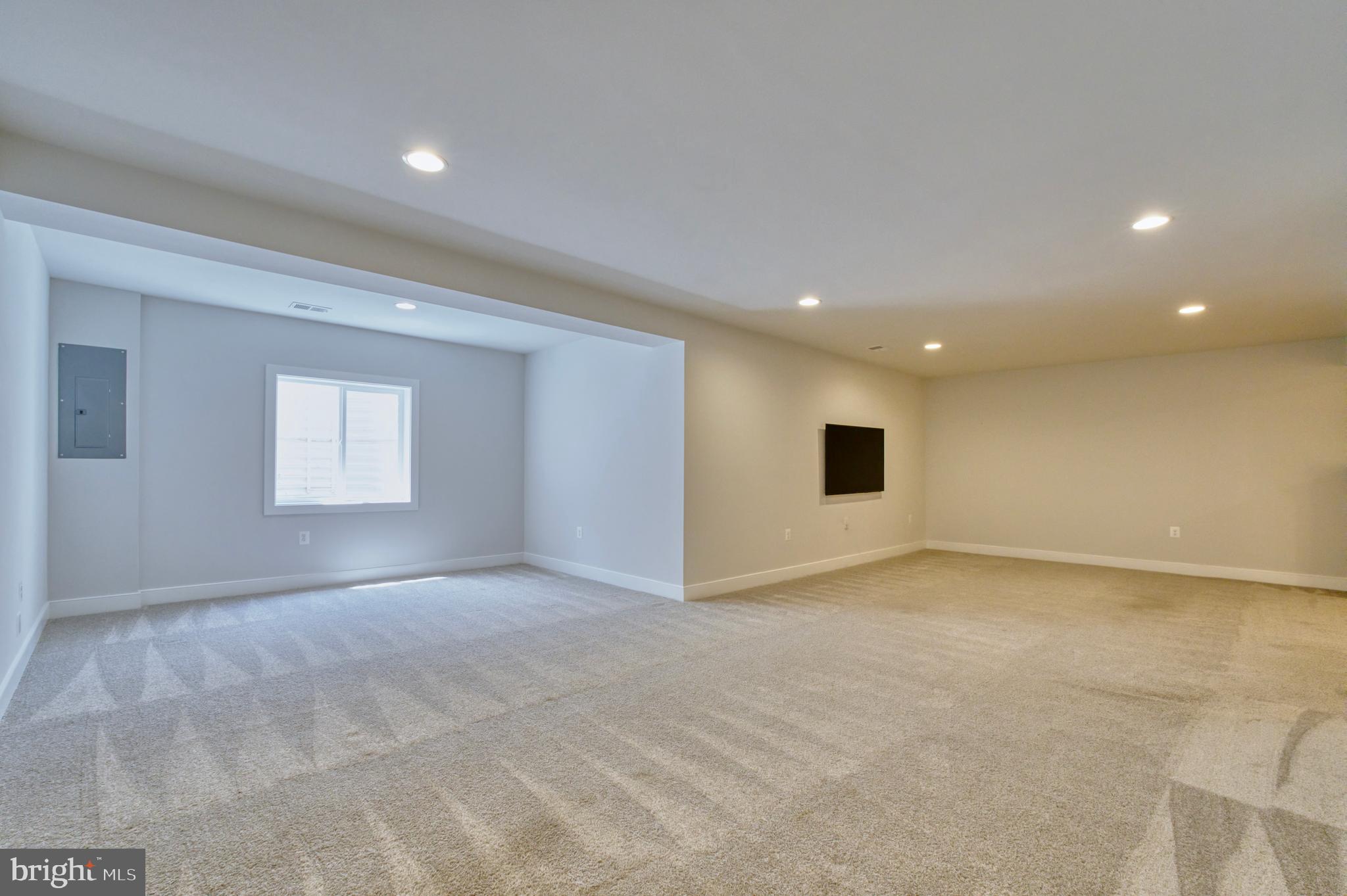 23695 CYPRESS GLEN SQUARE