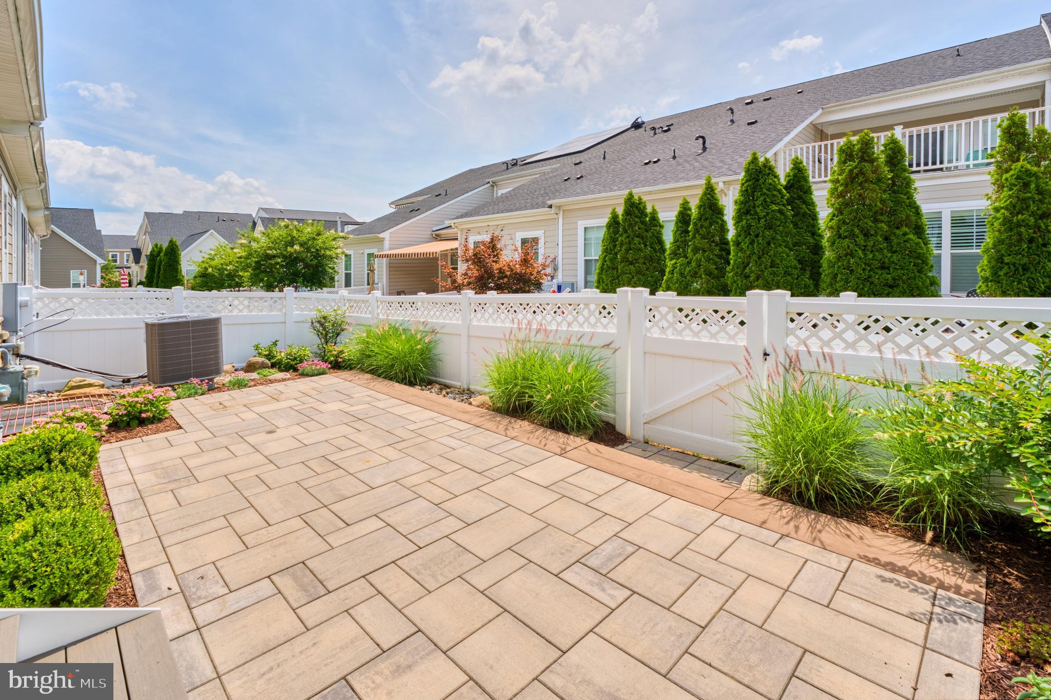 23695 CYPRESS GLEN SQUARE