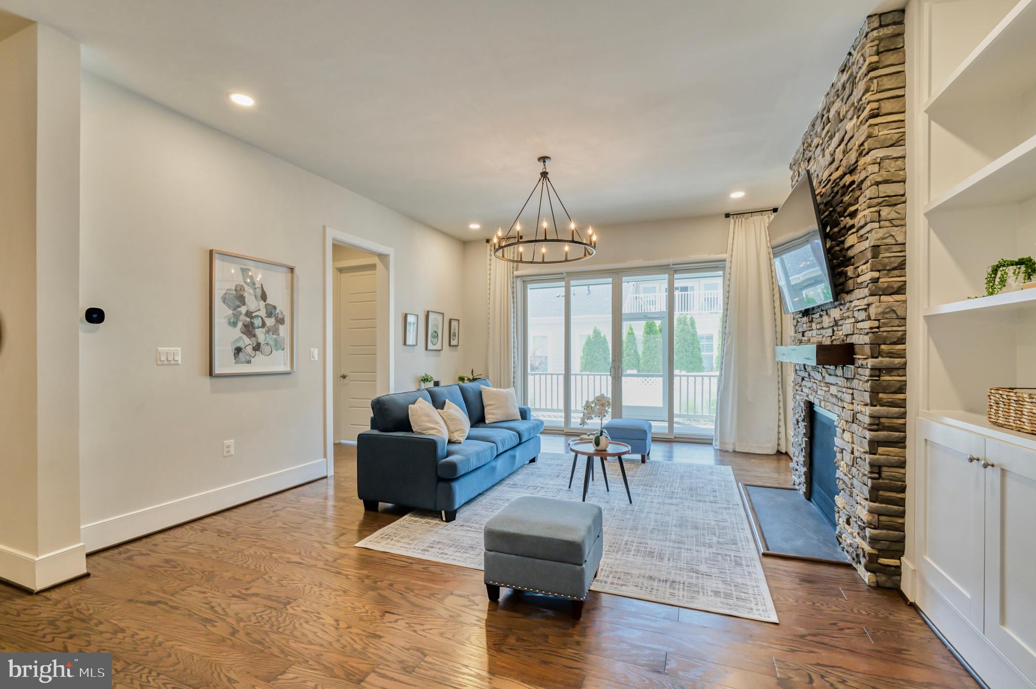 23695 CYPRESS GLEN SQUARE