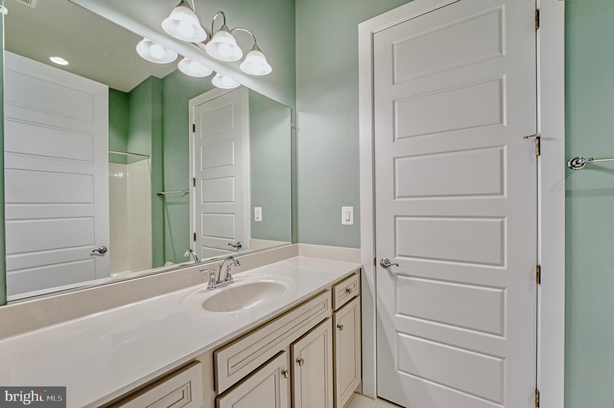 23695 CYPRESS GLEN SQUARE
