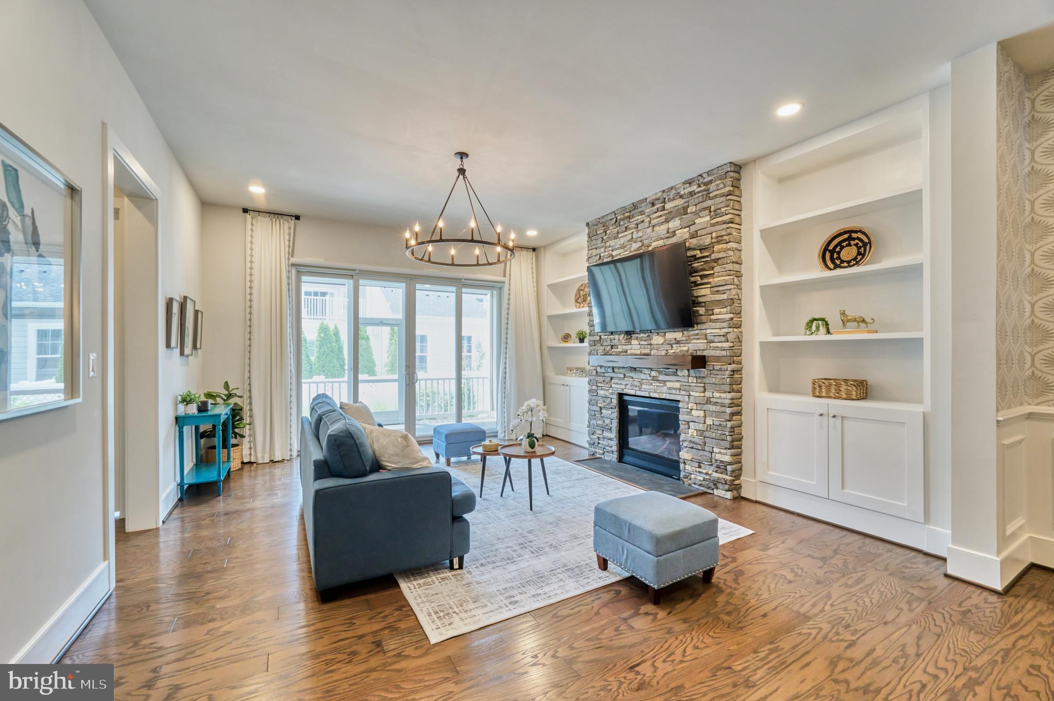 23695 CYPRESS GLEN SQUARE