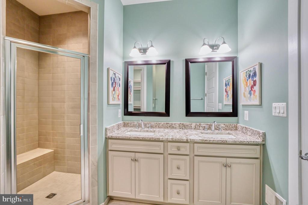 23695 CYPRESS GLEN SQUARE