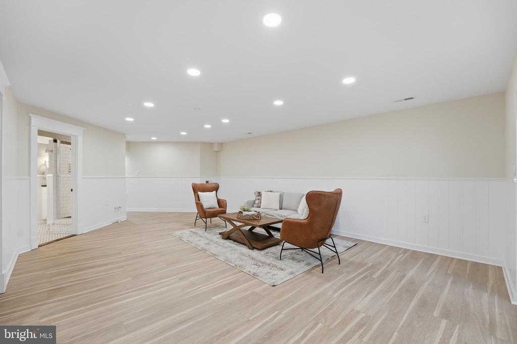 22826 COURTLAND PARK DRIVE