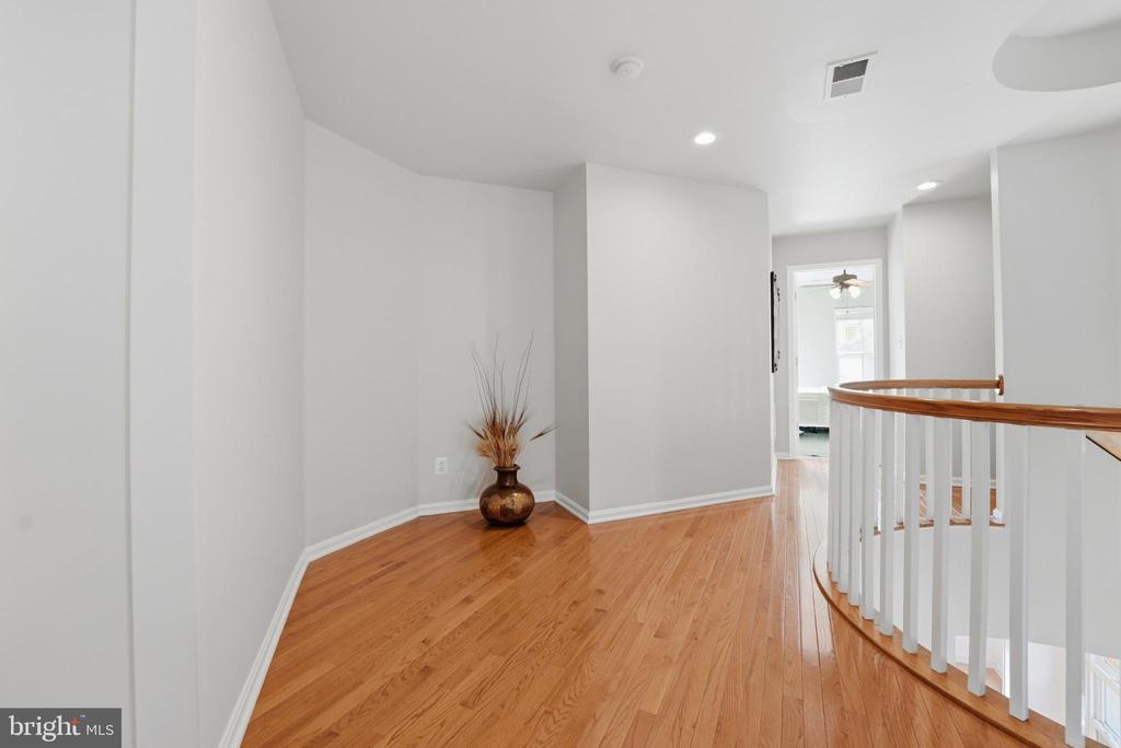 22826 COURTLAND PARK DRIVE