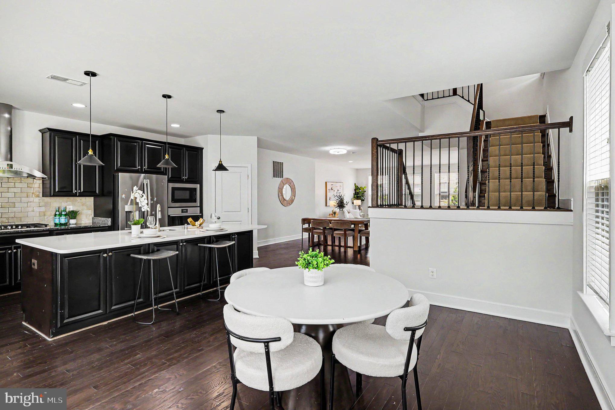42361 VANCOUVER TERRACE