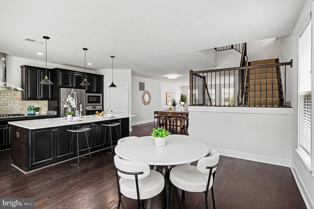 42361 VANCOUVER TERRACE