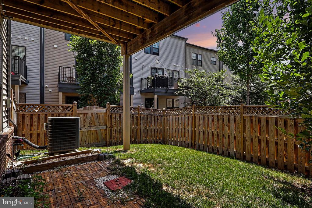 42361 VANCOUVER TERRACE