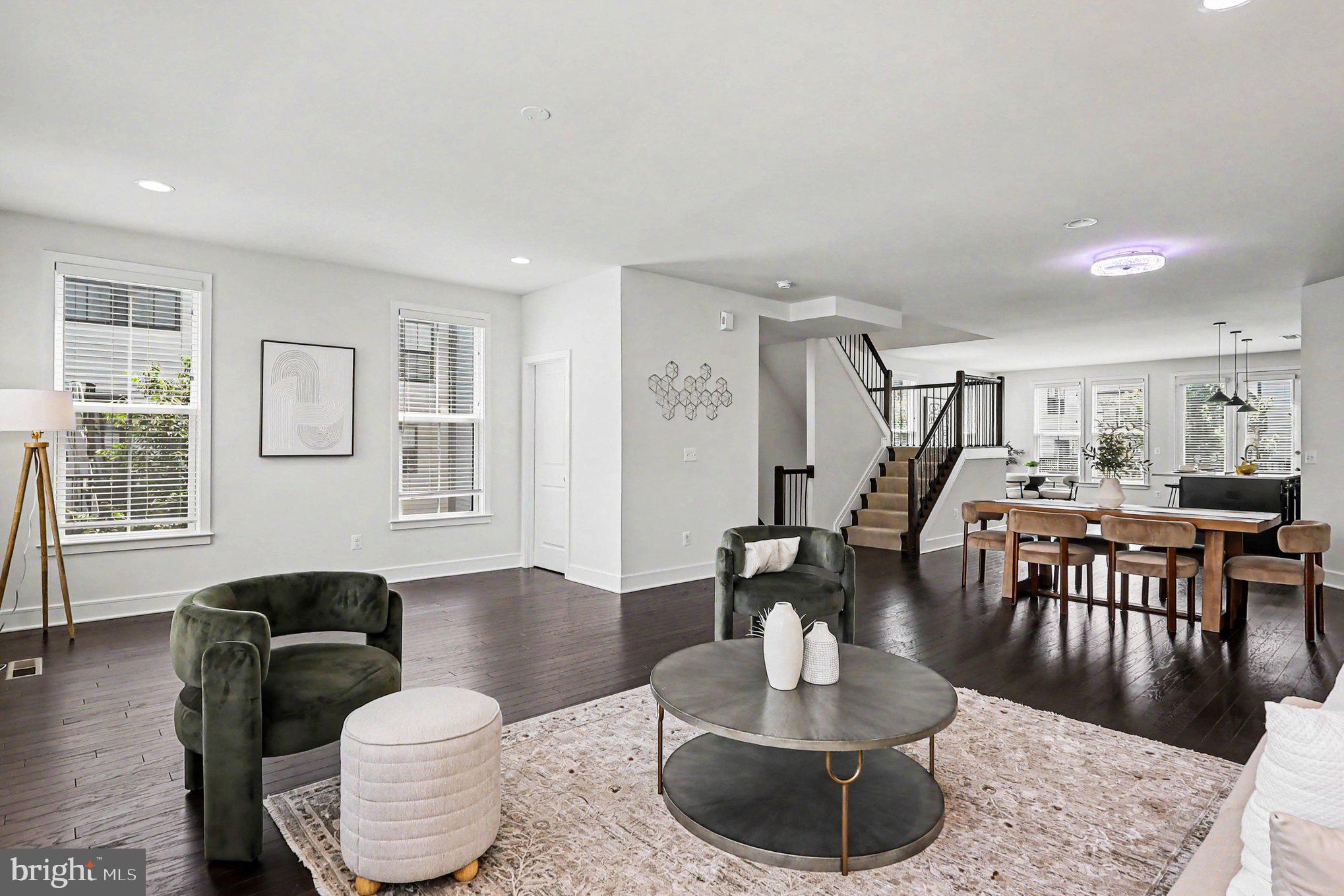 42361 VANCOUVER TERRACE