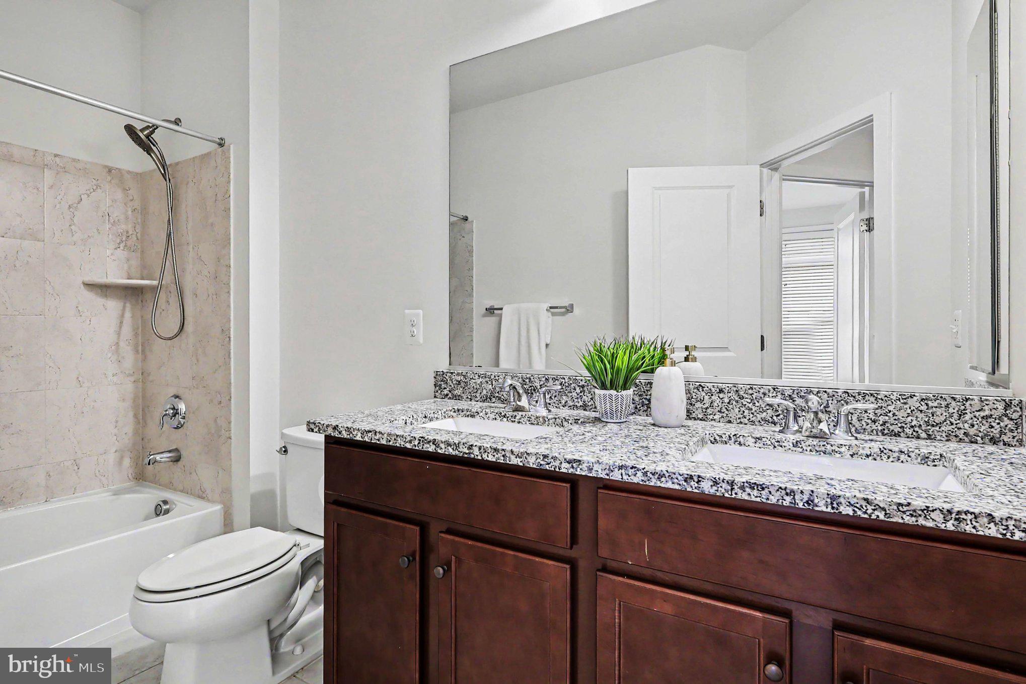 42361 VANCOUVER TERRACE
