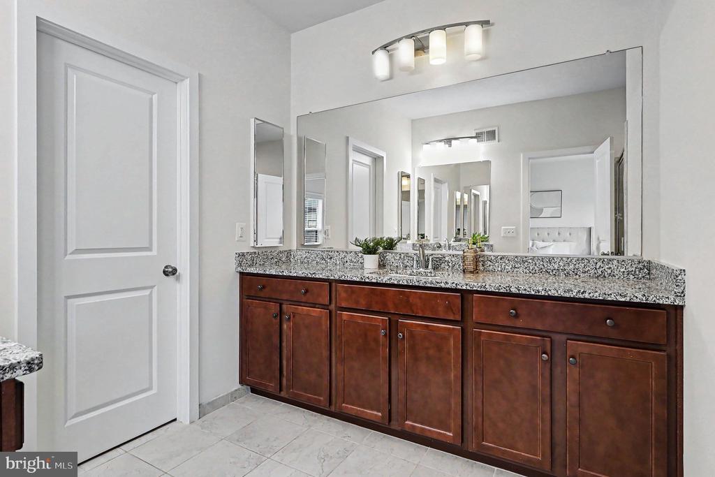 42361 VANCOUVER TERRACE