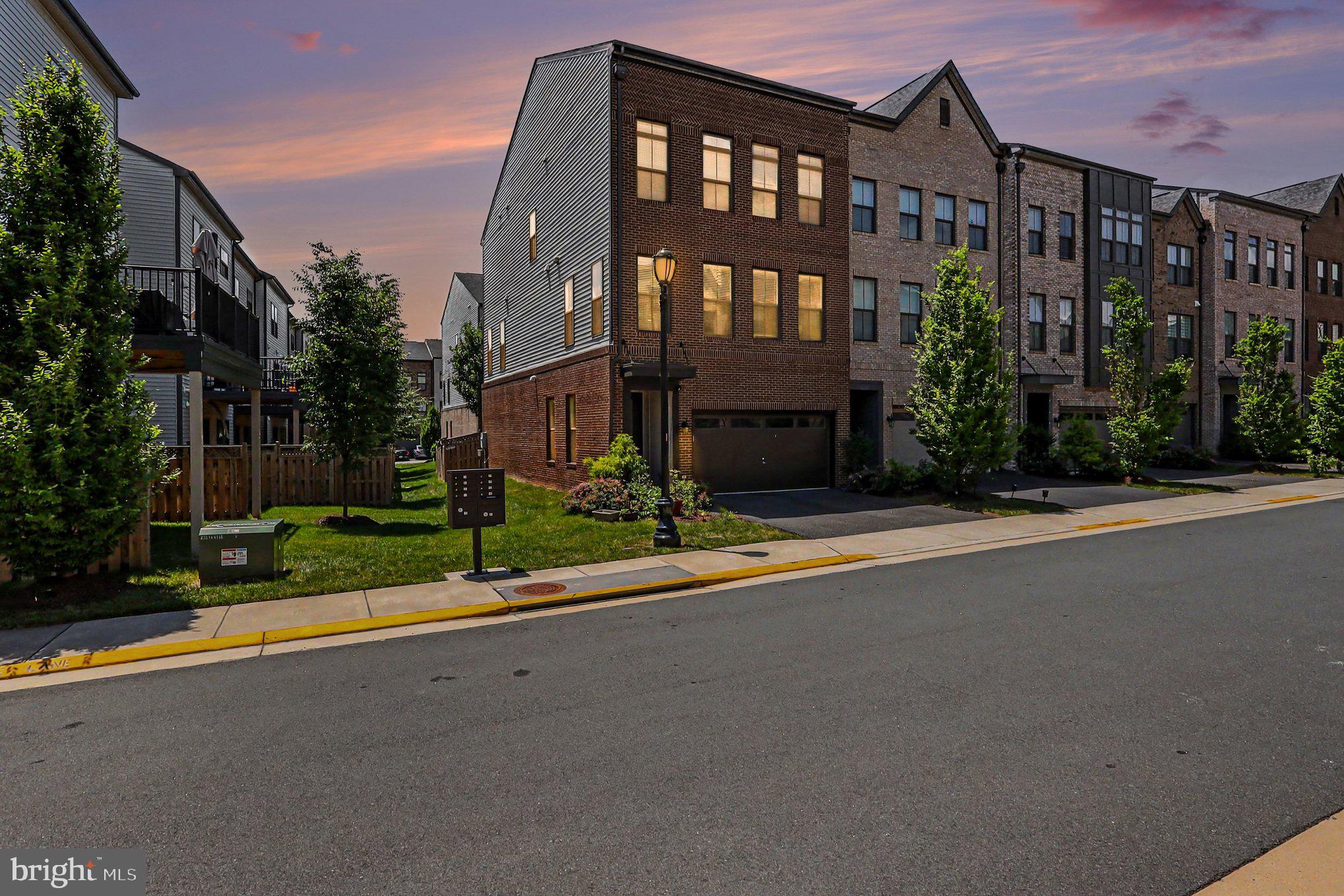 42361 VANCOUVER TERRACE