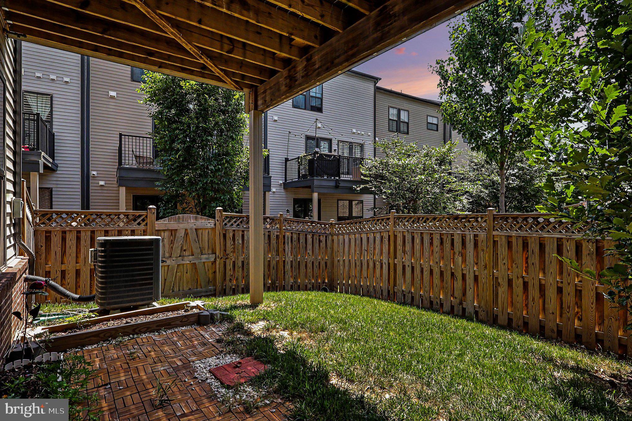 42361 VANCOUVER TERRACE