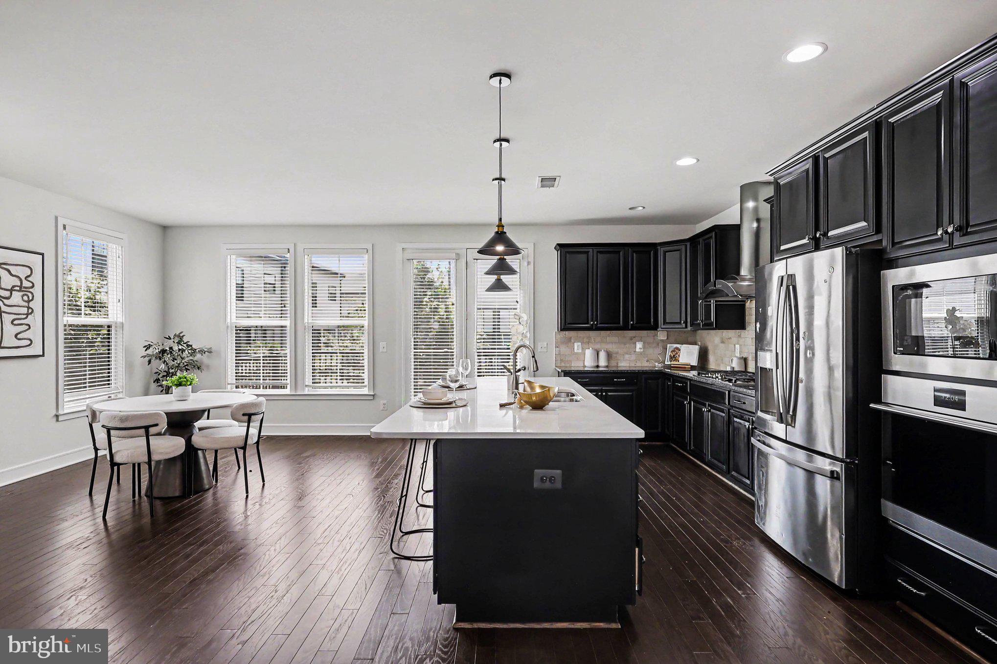 42361 VANCOUVER TERRACE