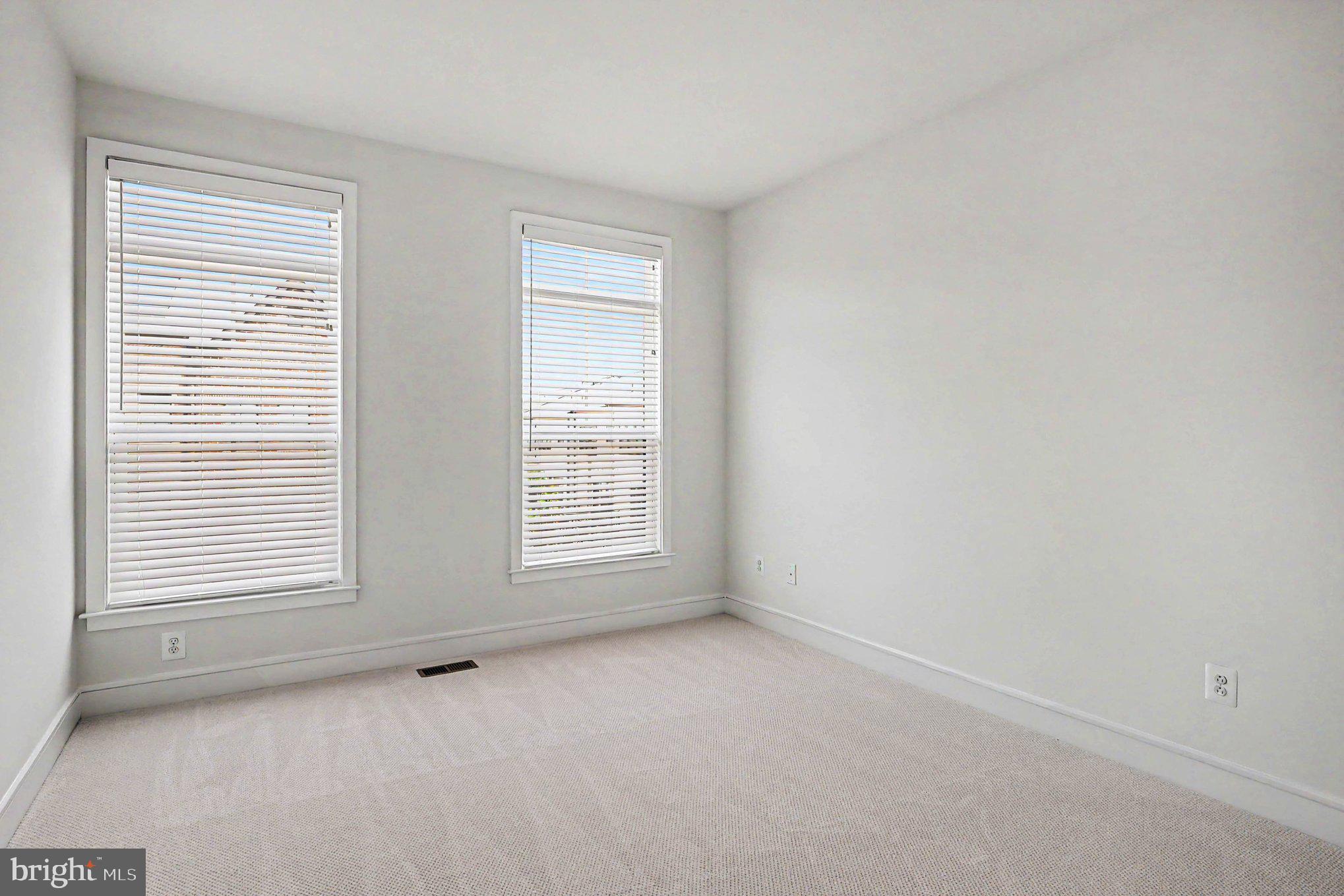 42361 VANCOUVER TERRACE