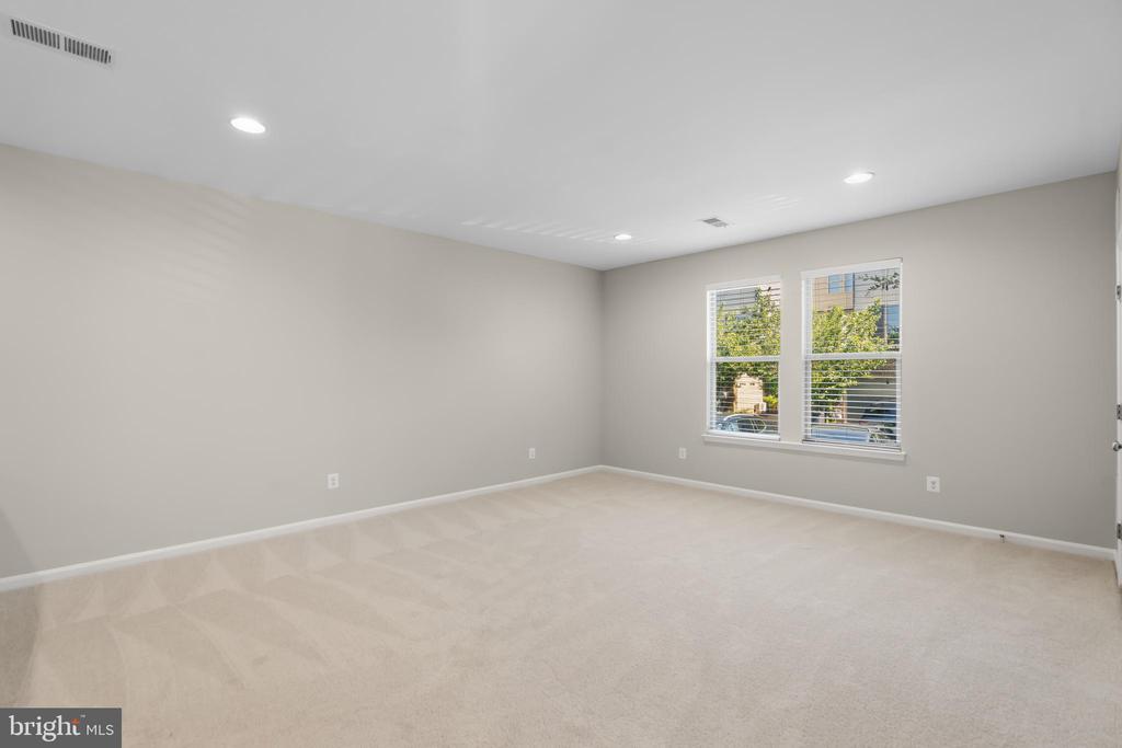22807 BREEZY HOLLOW DRIVE