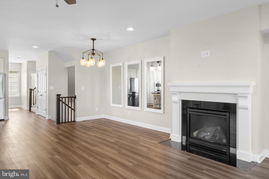 22807 BREEZY HOLLOW DRIVE