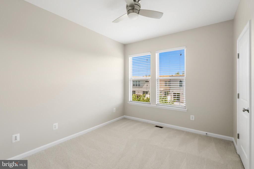 22807 BREEZY HOLLOW DRIVE