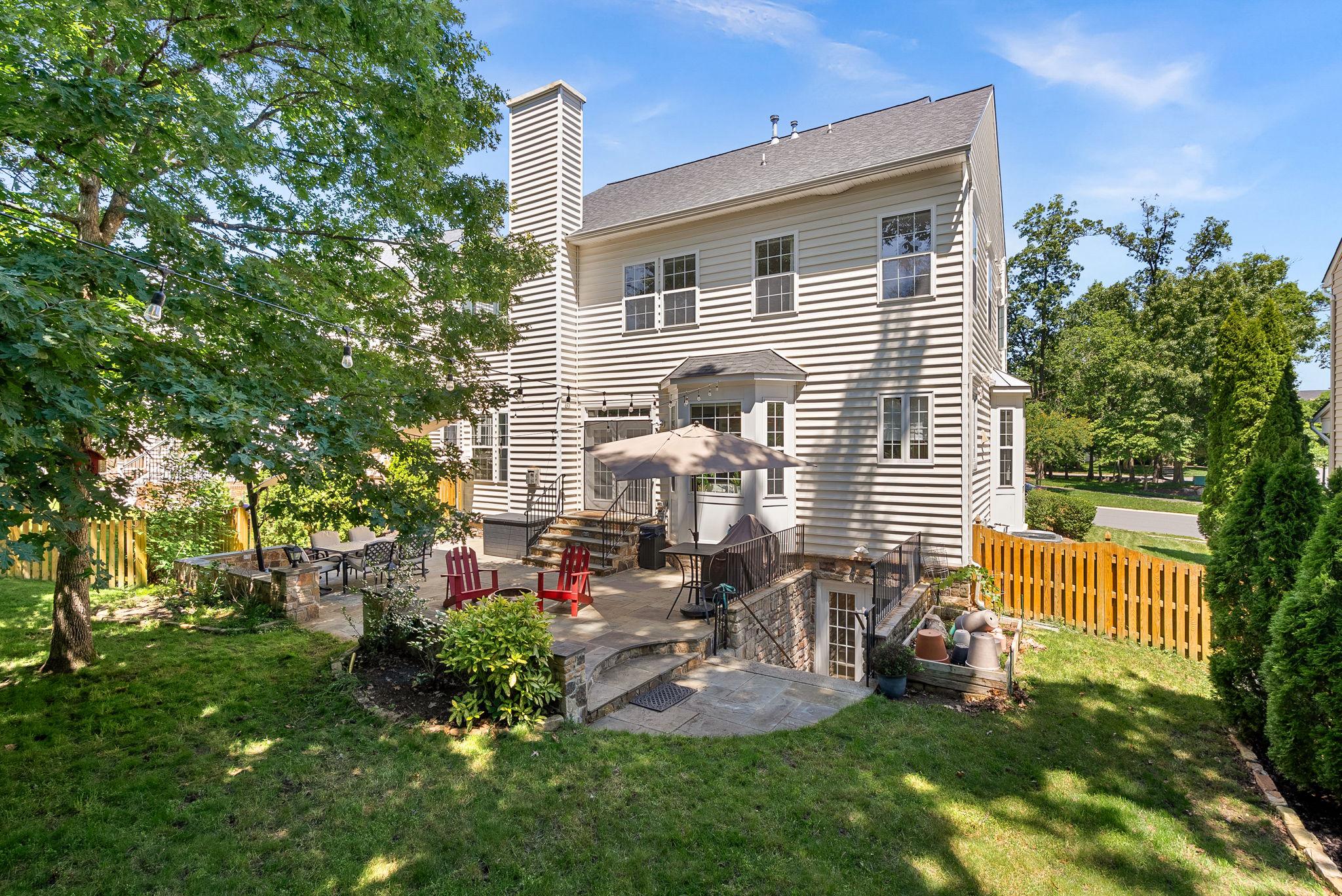 42573 REGAL WOOD DRIVE