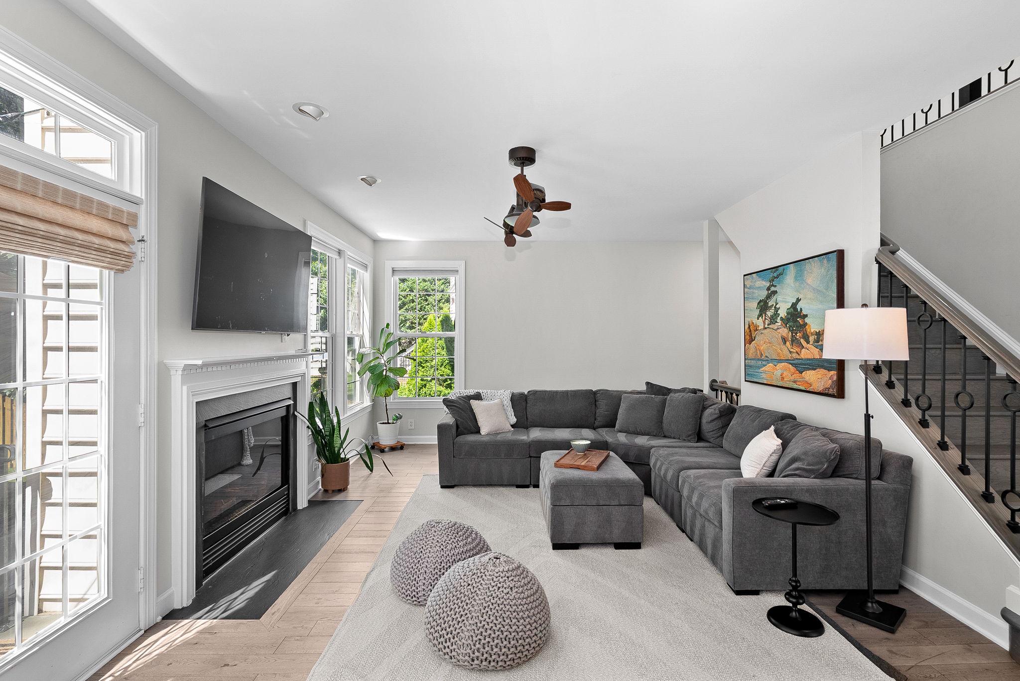 42573 REGAL WOOD DRIVE