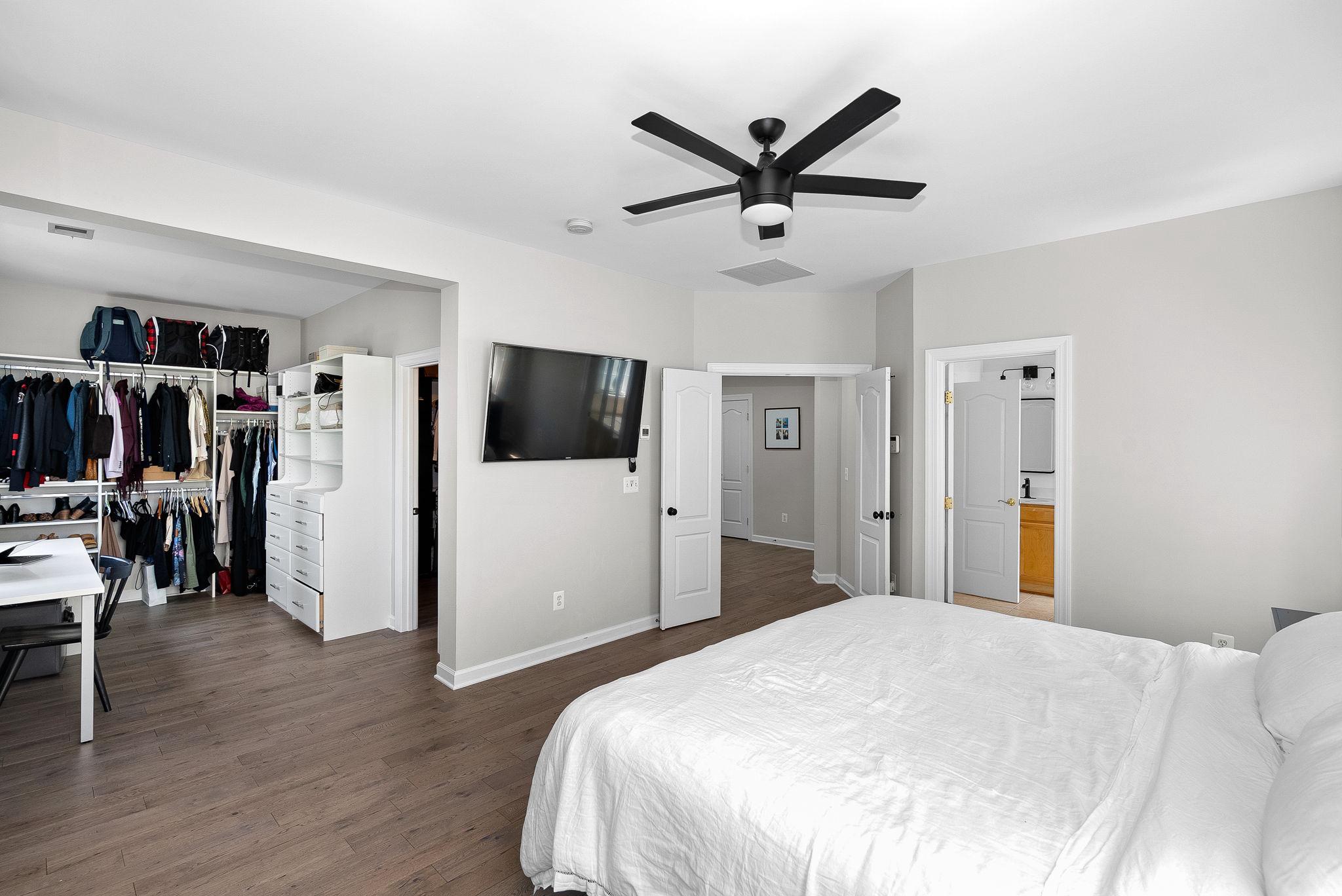 42573 REGAL WOOD DRIVE