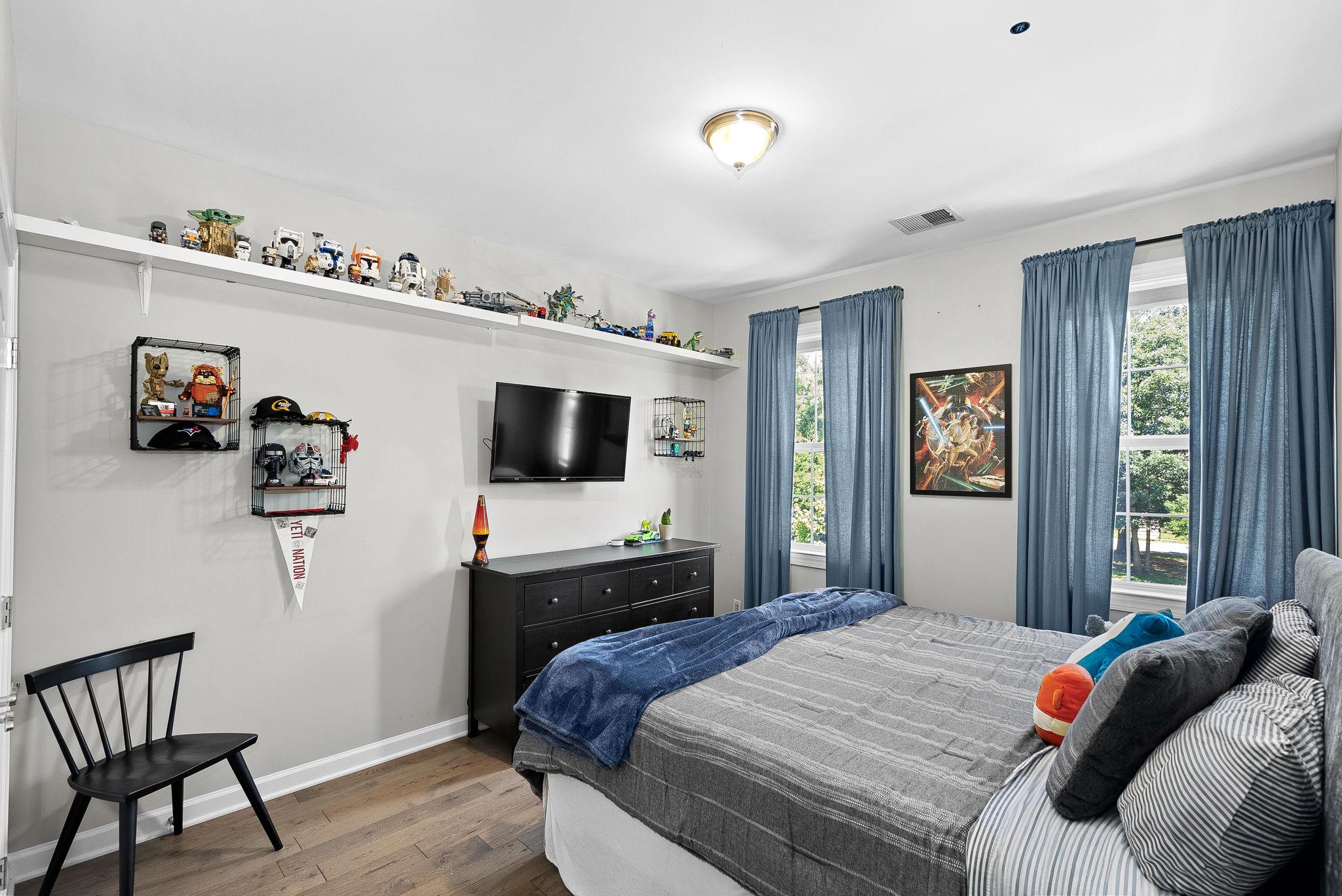 42573 REGAL WOOD DRIVE