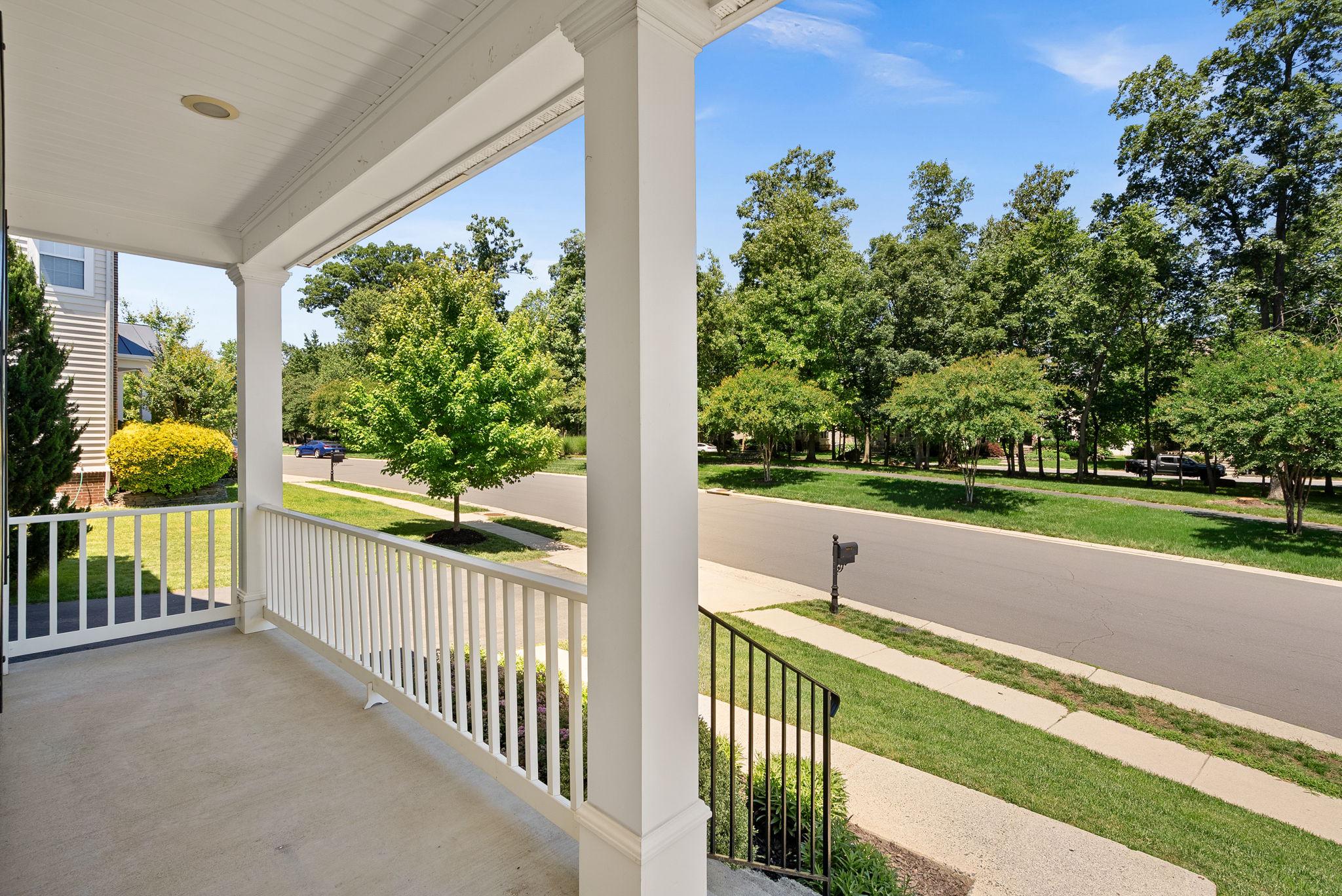 42573 REGAL WOOD DRIVE