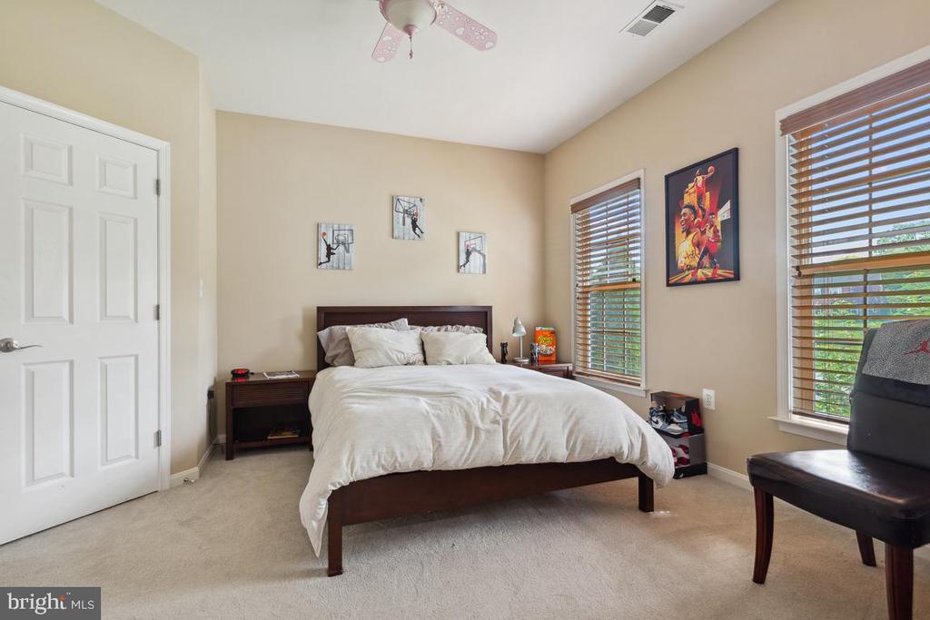 17205 DEWPOINT PLACE