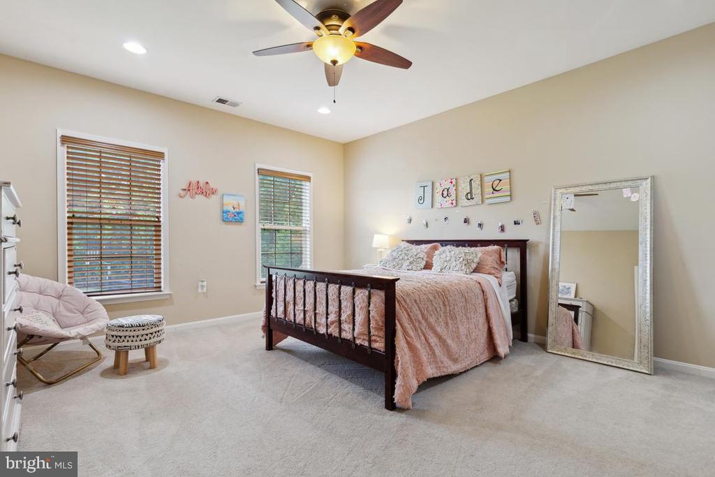 17205 DEWPOINT PLACE