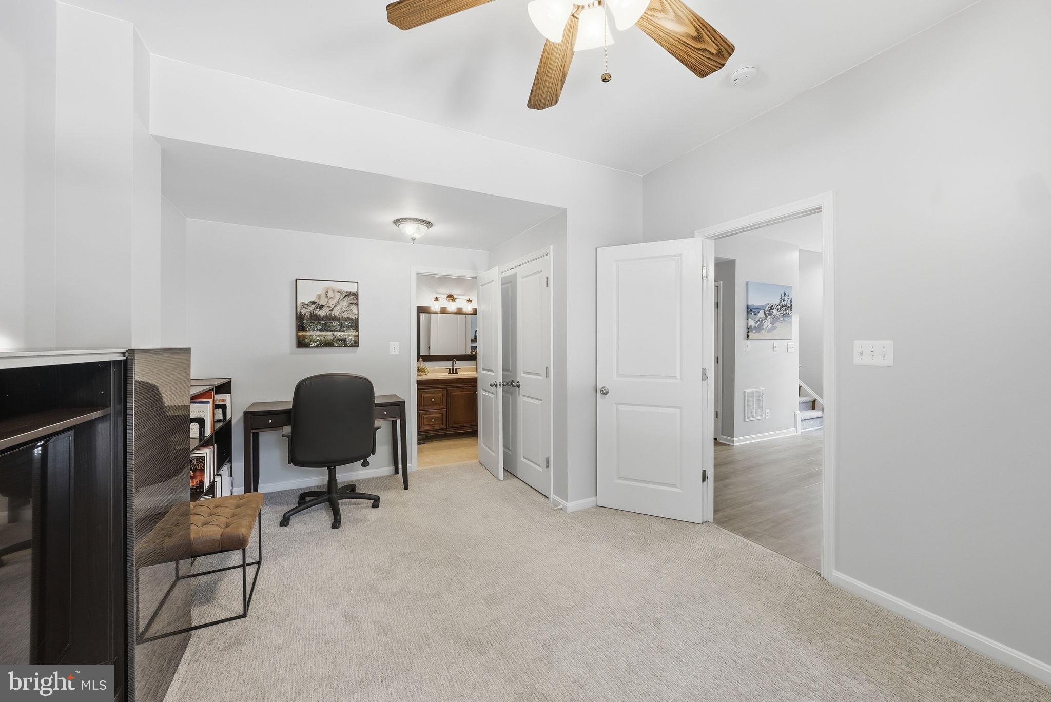 43264 SUNDERLEIGH SQUARE