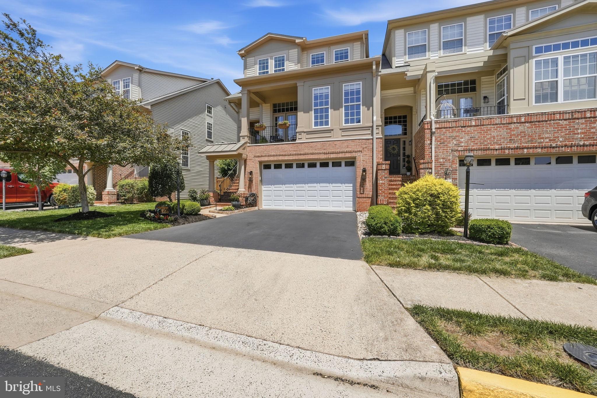43264 SUNDERLEIGH SQUARE