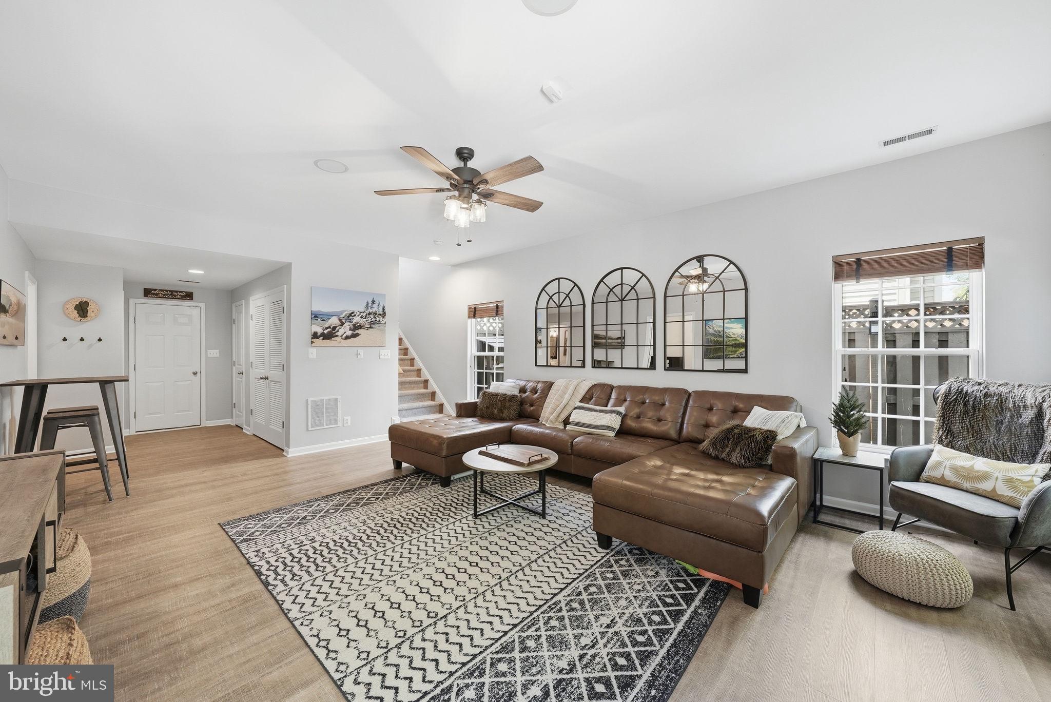 43264 SUNDERLEIGH SQUARE