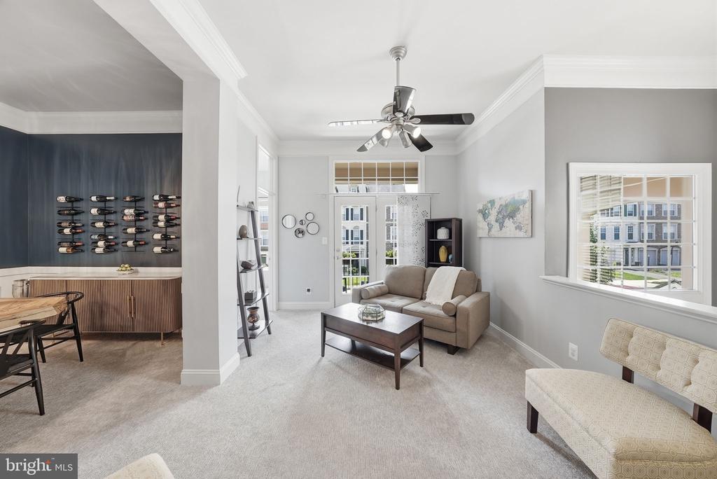 43264 SUNDERLEIGH SQUARE