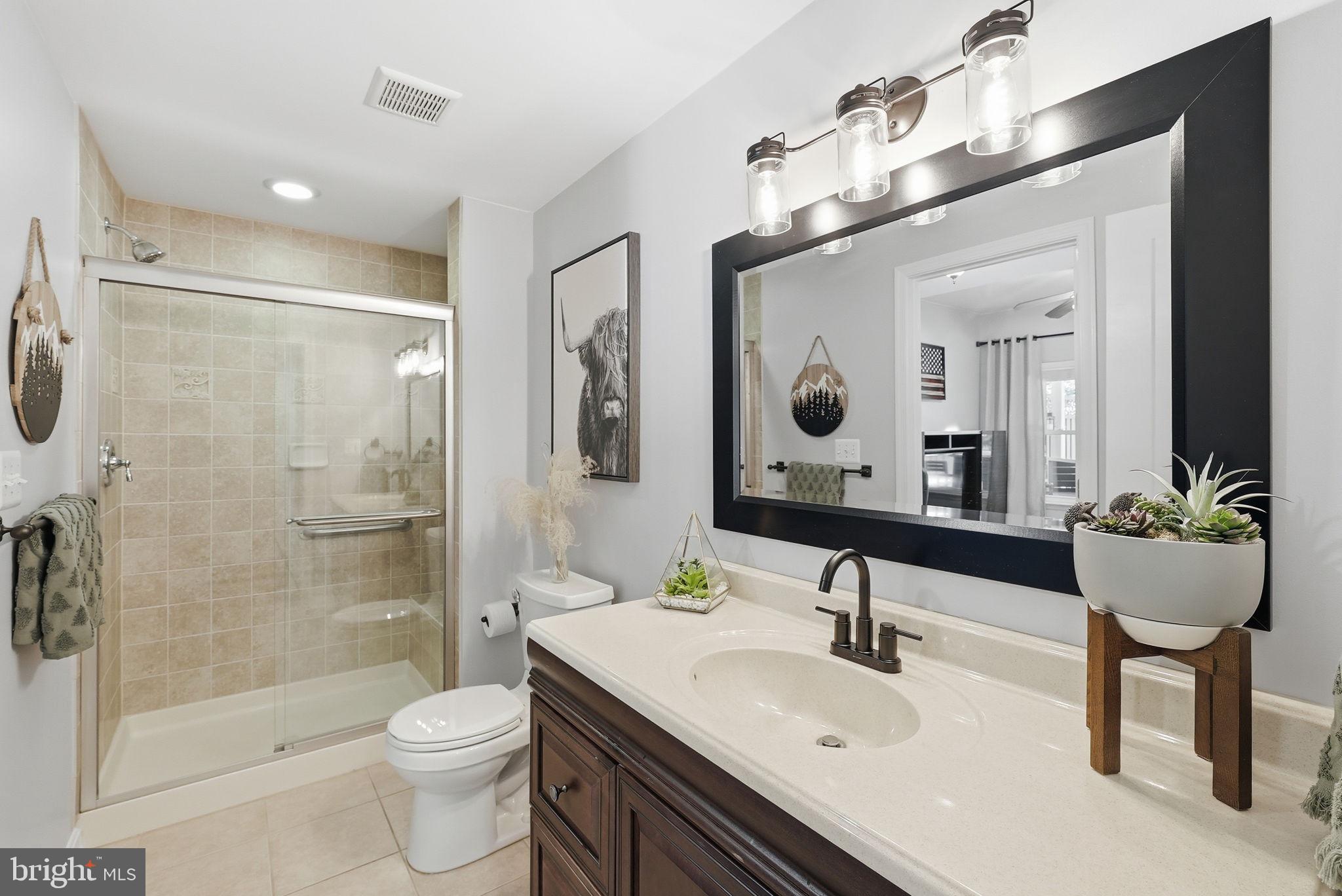 43264 SUNDERLEIGH SQUARE