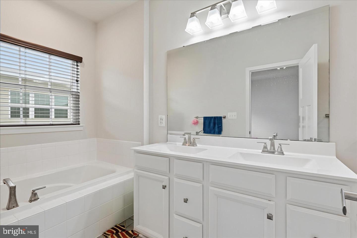 24594 LAUREL LAKE TERRACE