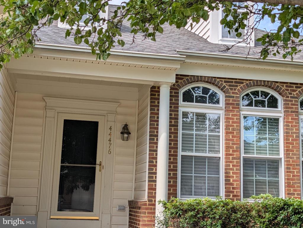 44476 LIVONIA TERRACE