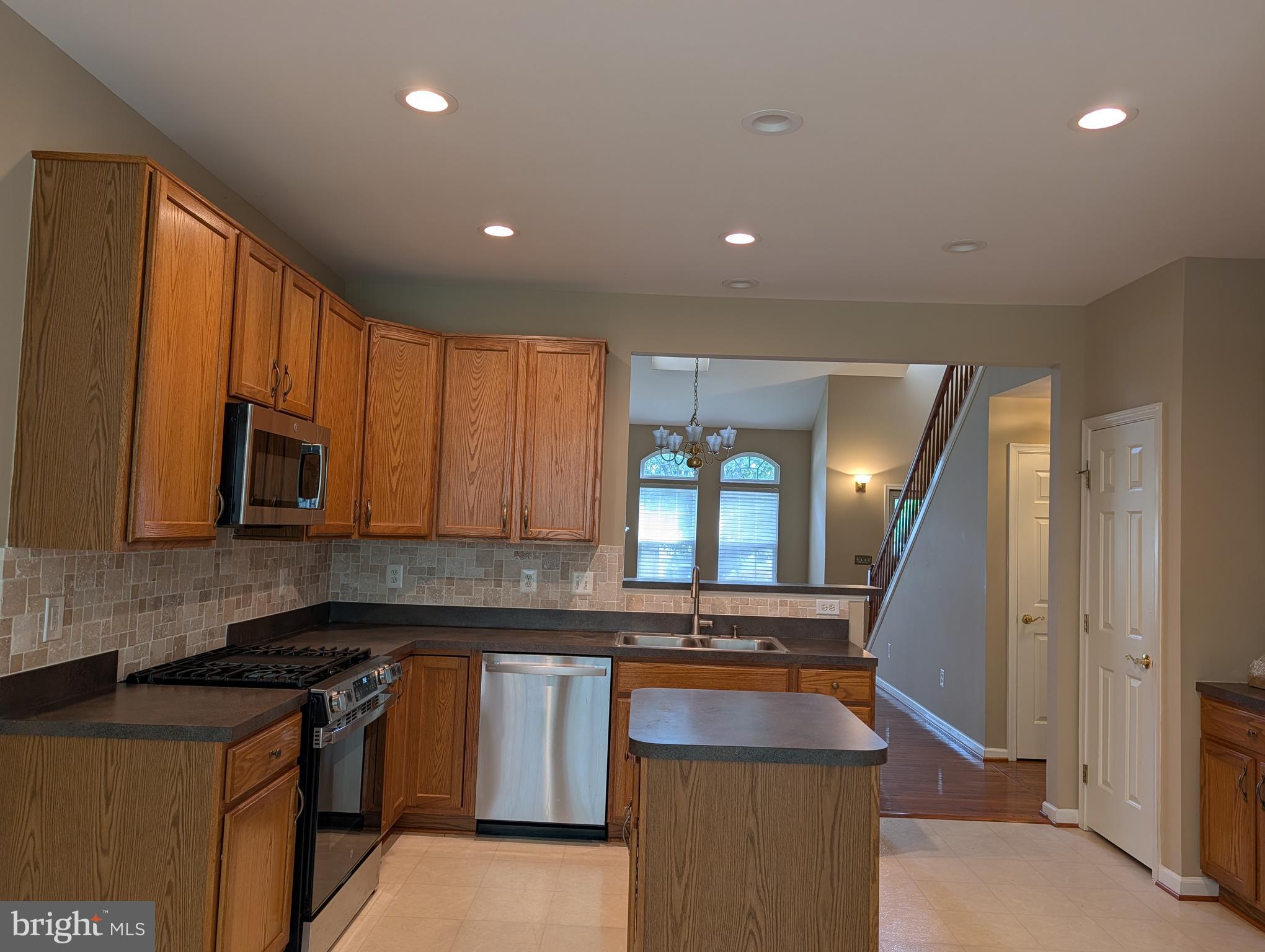 44476 LIVONIA TERRACE