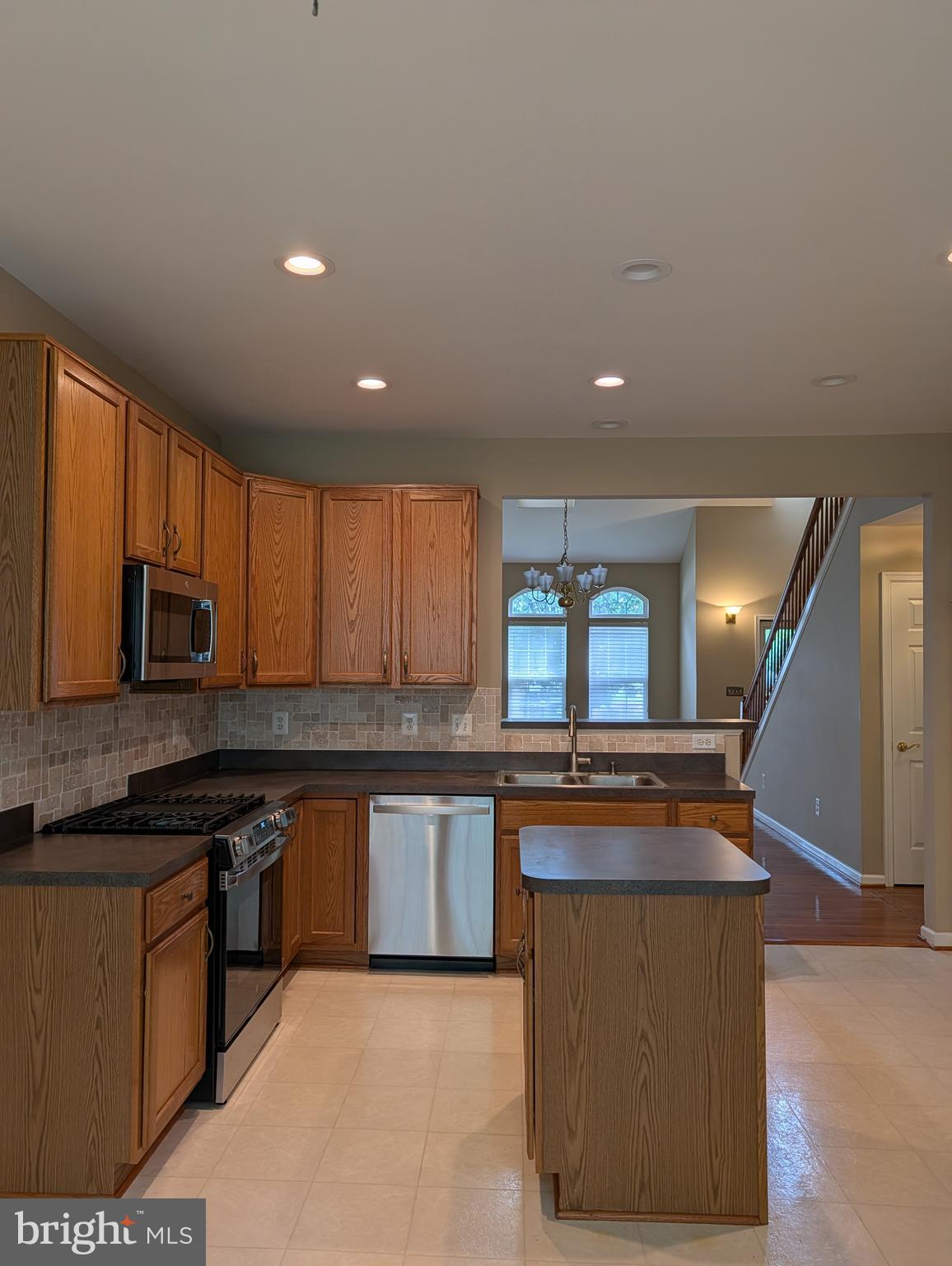 44476 LIVONIA TERRACE