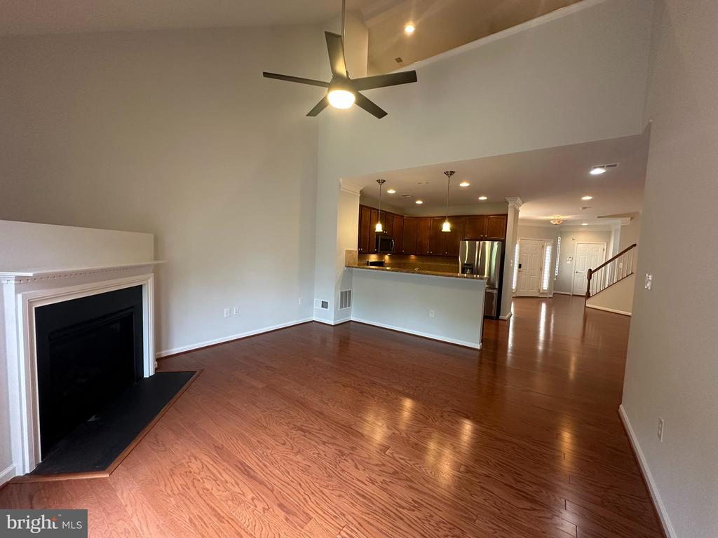 44322 MCHENRY SQUARE