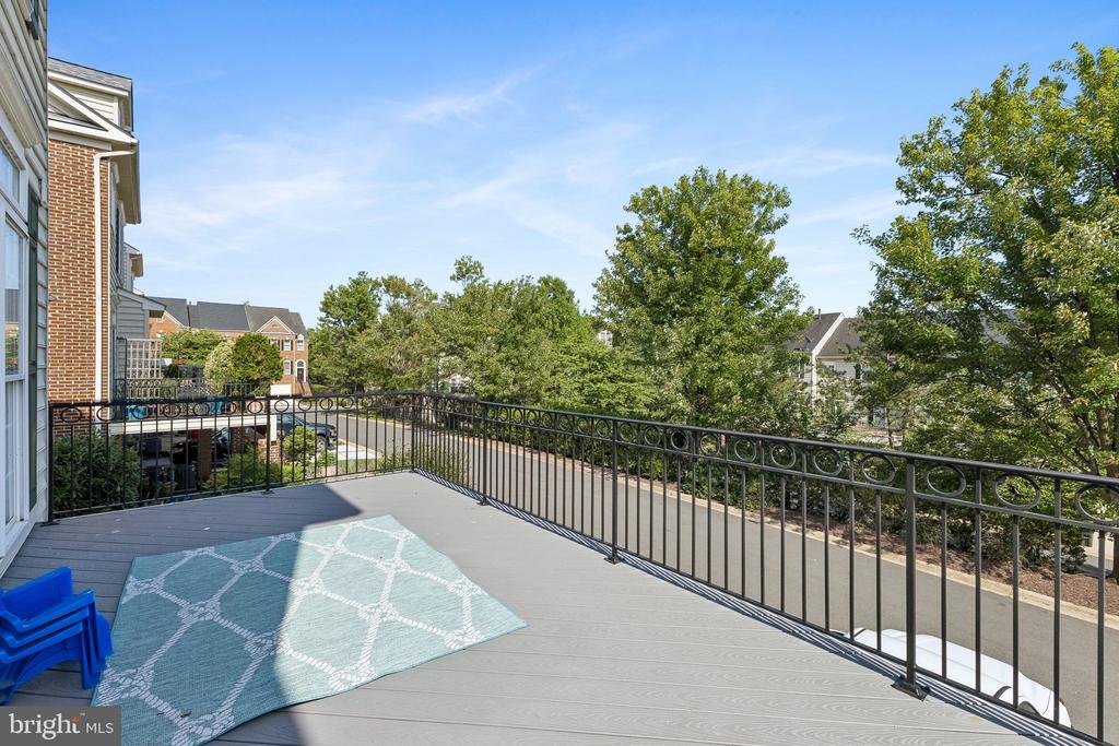 43809 WATER BAY TERRACE