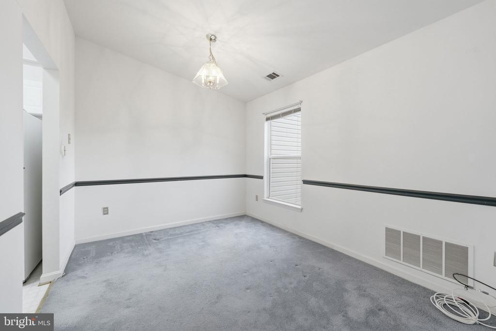 44116 NATALIE TERRACE 301
