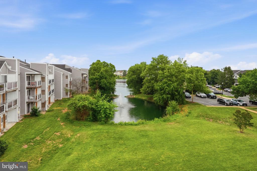 44116 NATALIE TERRACE 301