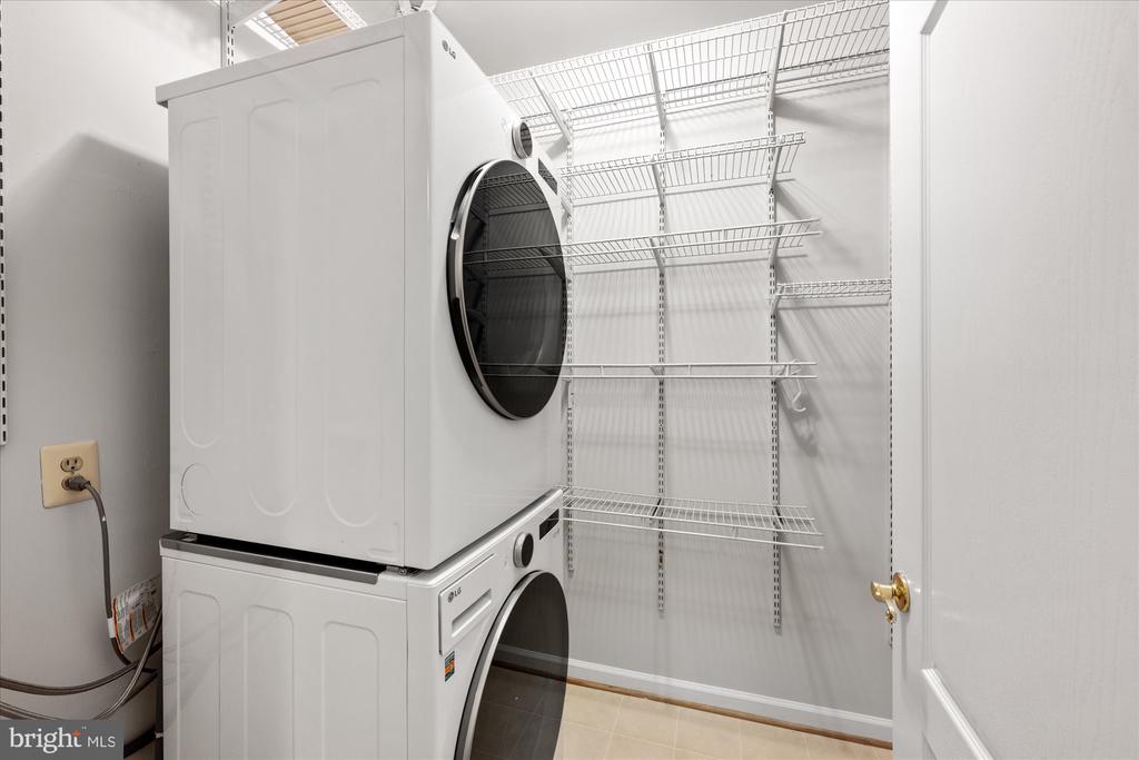20903 CEDARPOST SQUARE Unit: 102