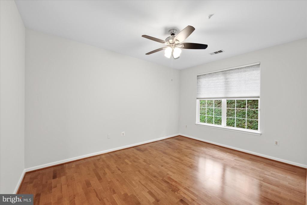 20903 CEDARPOST SQUARE Unit: 102