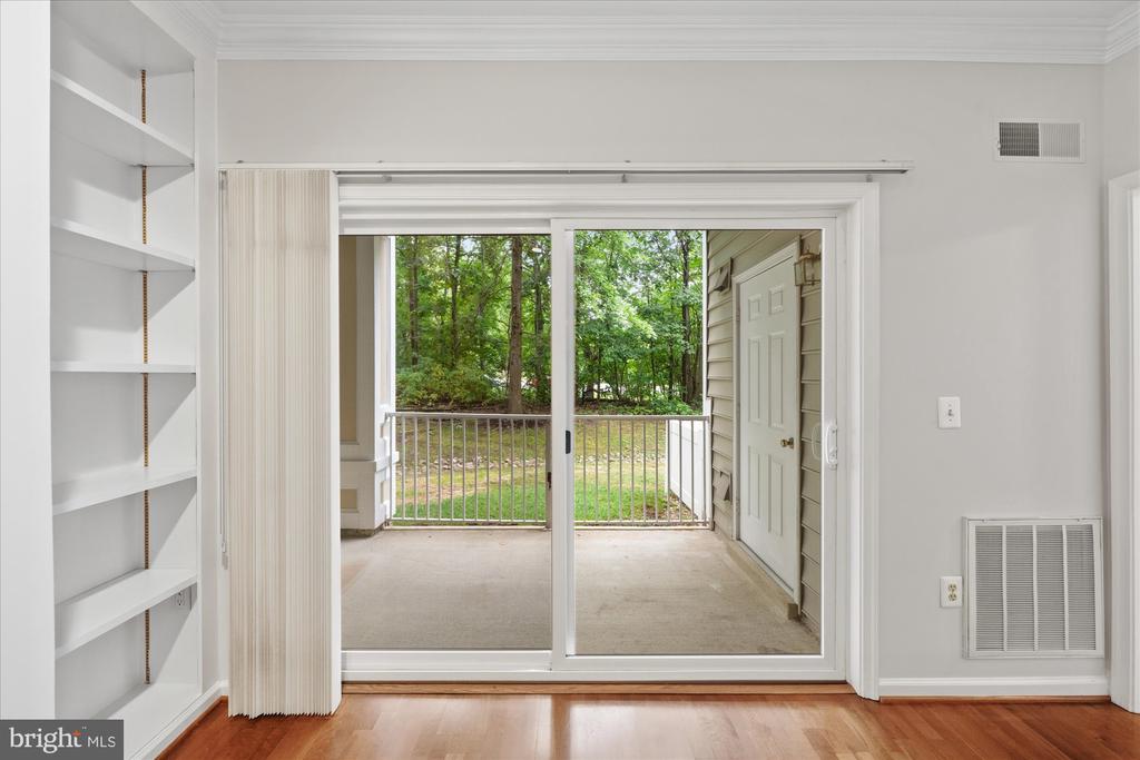 20903 CEDARPOST SQUARE Unit: 102