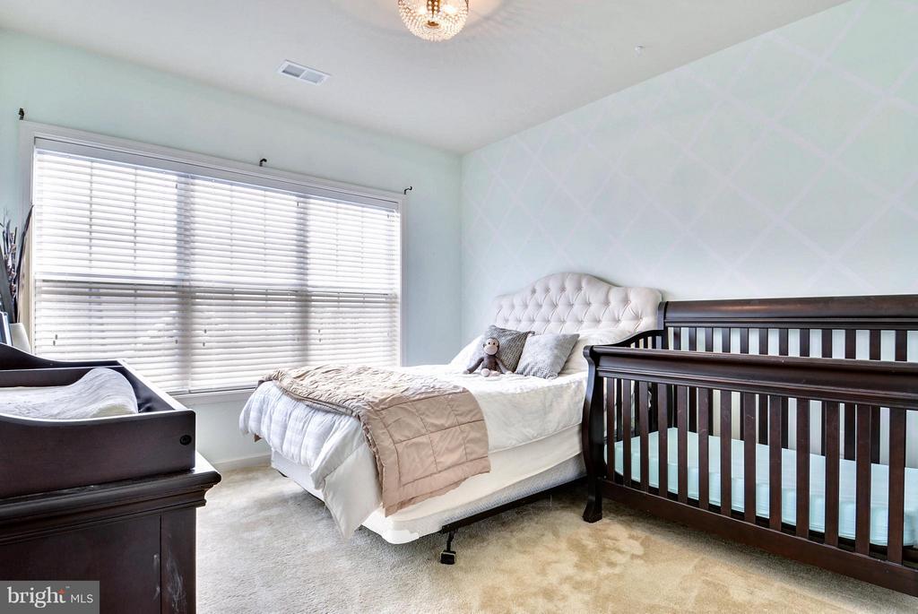 23487 LOGANS RIDGE TERRACE
