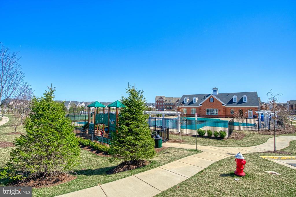 23487 LOGANS RIDGE TERRACE