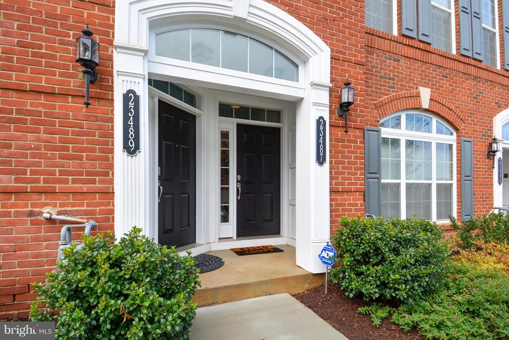 23487 LOGANS RIDGE TERRACE